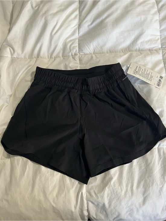 lululemon athletica Pants - Lululemon Track That Mid-Rise Lined Short 5" Size 8